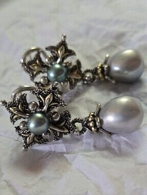 Barbara Bixby 925 and 18k cultured freshwater pearl earrings